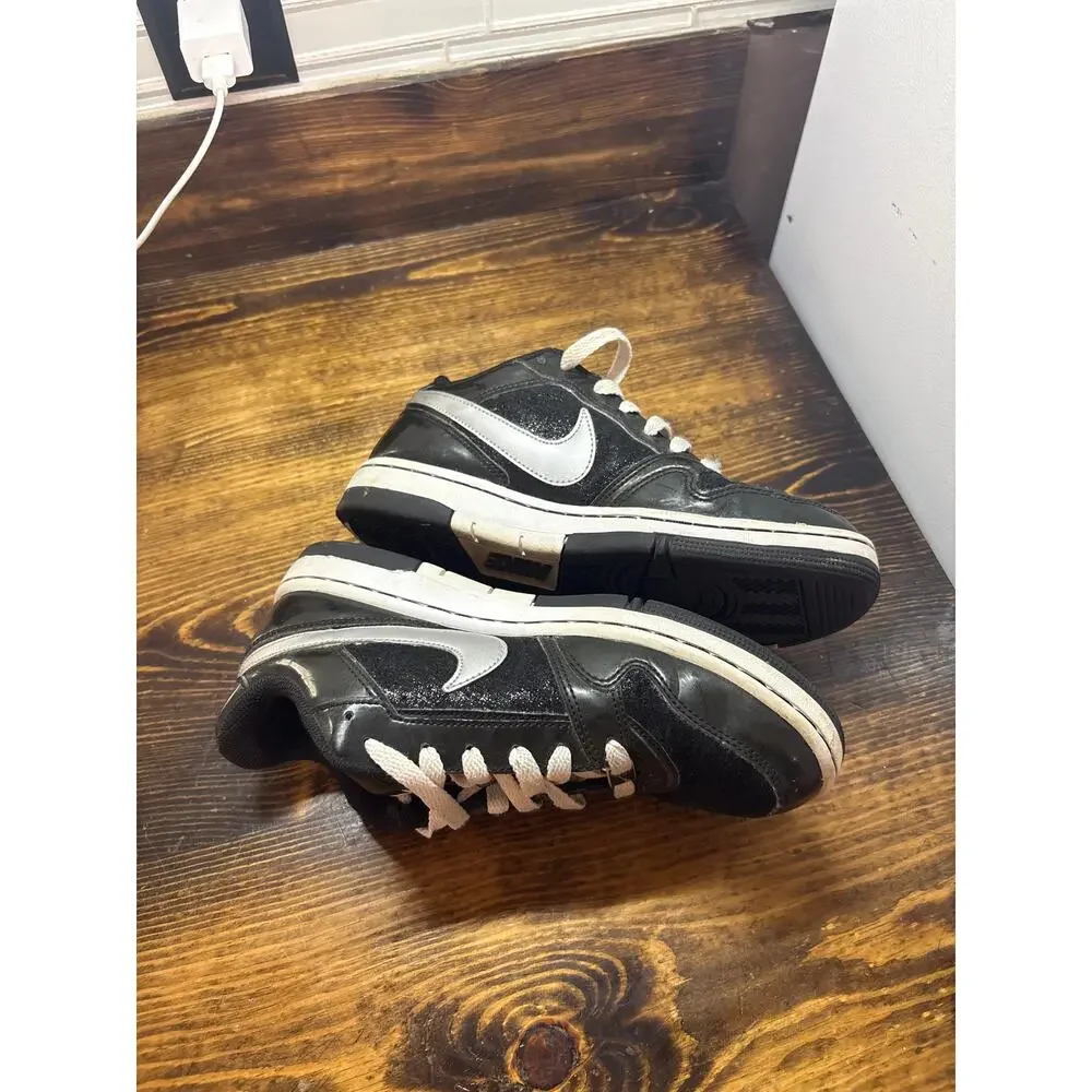 Nike‎ Air Black Sneakers Size 7